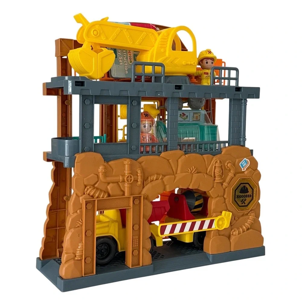 Kid Connection Mega Construction Site Play Set 33 Pieces Light & Sound NEW